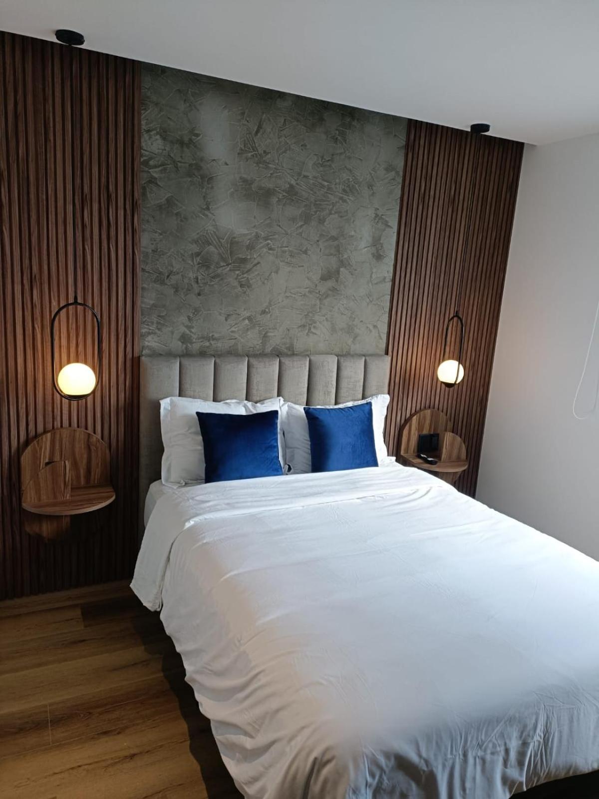 Eugenio Suetes Hotel Mexico City Exterior photo